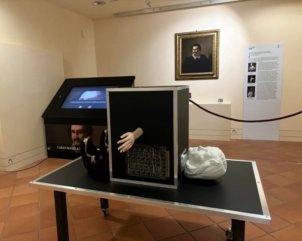 opera 1 La mostra La Grande Illusione di Nicolò Tomaini esplora il rapporto complesso tra tecnologia e percezione umana