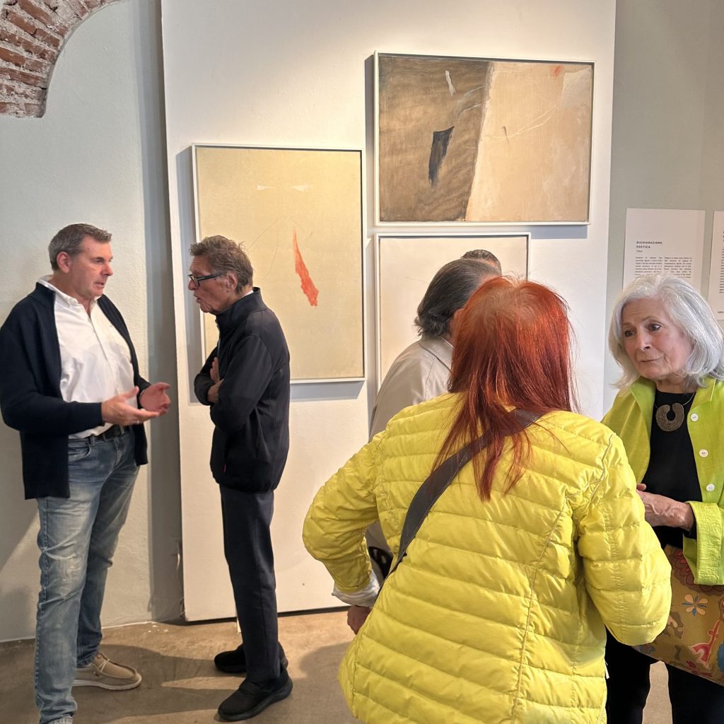 La poesia della pittura - inaugurazione 2 Inaugurazione della mostra La poesia della pittura di Mario Raciti alla LeoGalleries, 10 ottobre 2026